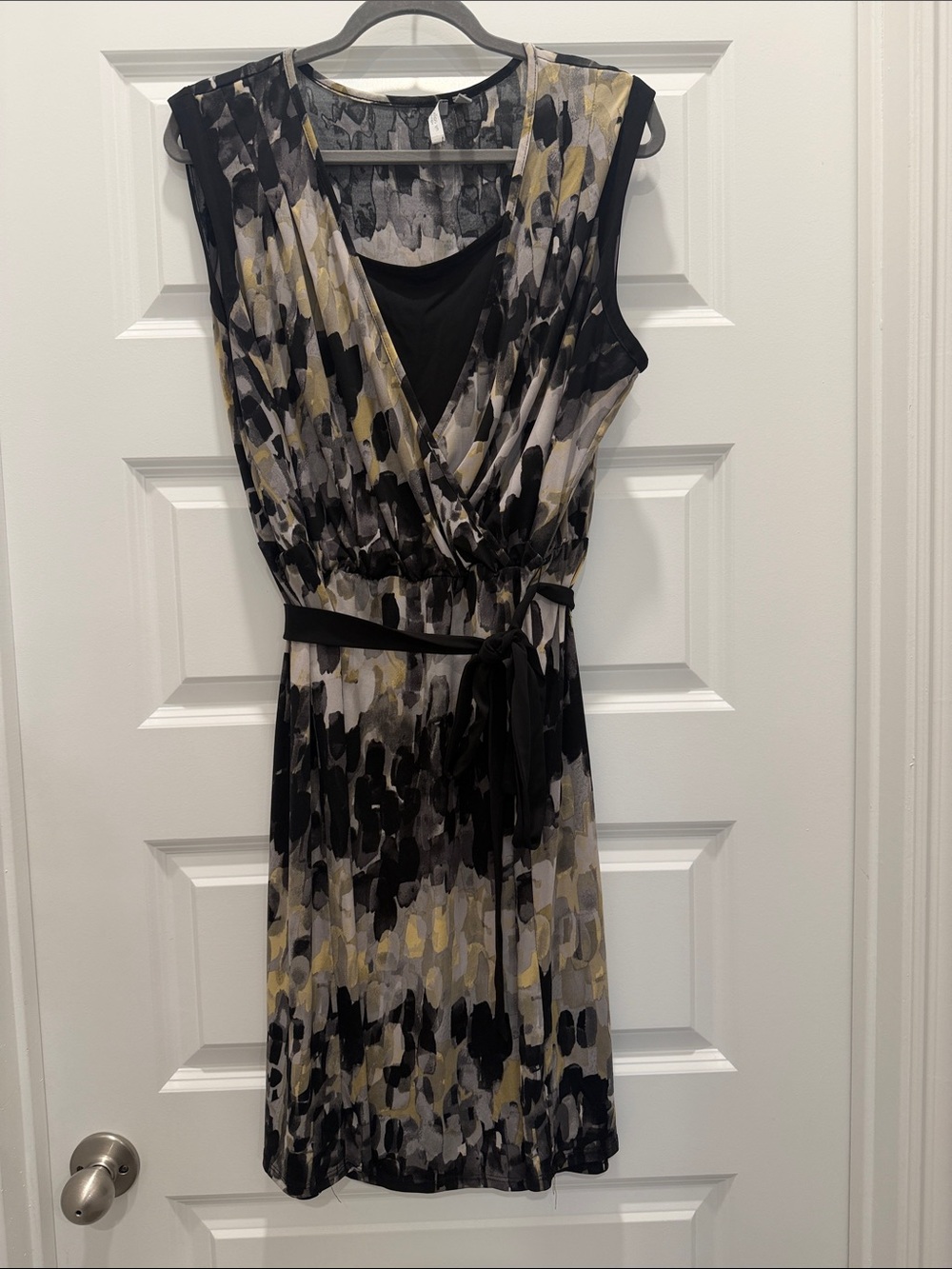 NY Collection Sleeveless Faux-Wrap Dress in Black, Gray & Yellow